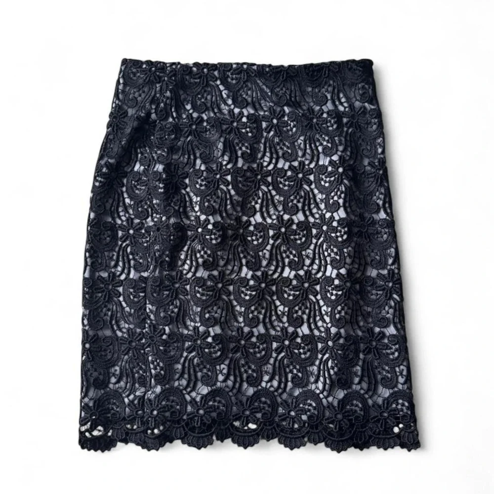 Black‎ Lace Ann Taylor Skirt